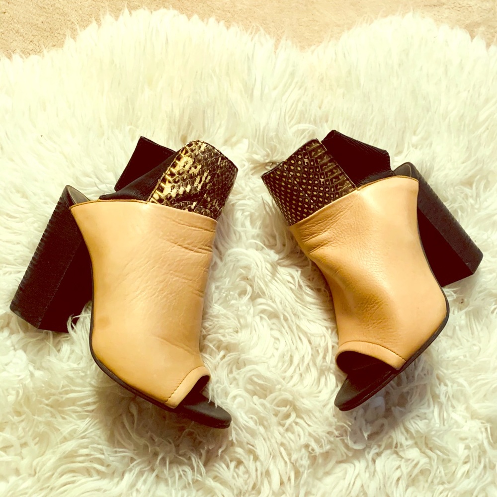 Aldo peep toe bootie size 7